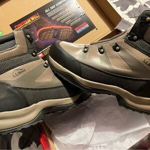 Men’s size 11 wide L L BEAN Waterproof steel studded sole winter boots $95